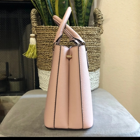 Michael Kors small purse - Picture 8 of 8